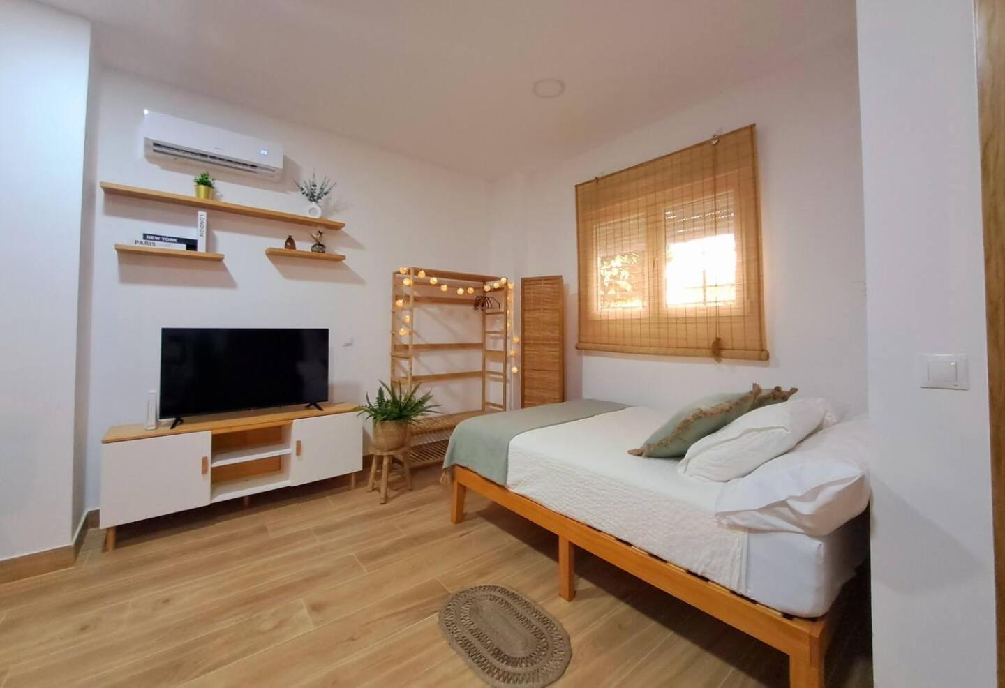 Coffee & Calm Triana Apartment Sevilla Eksteriør billede