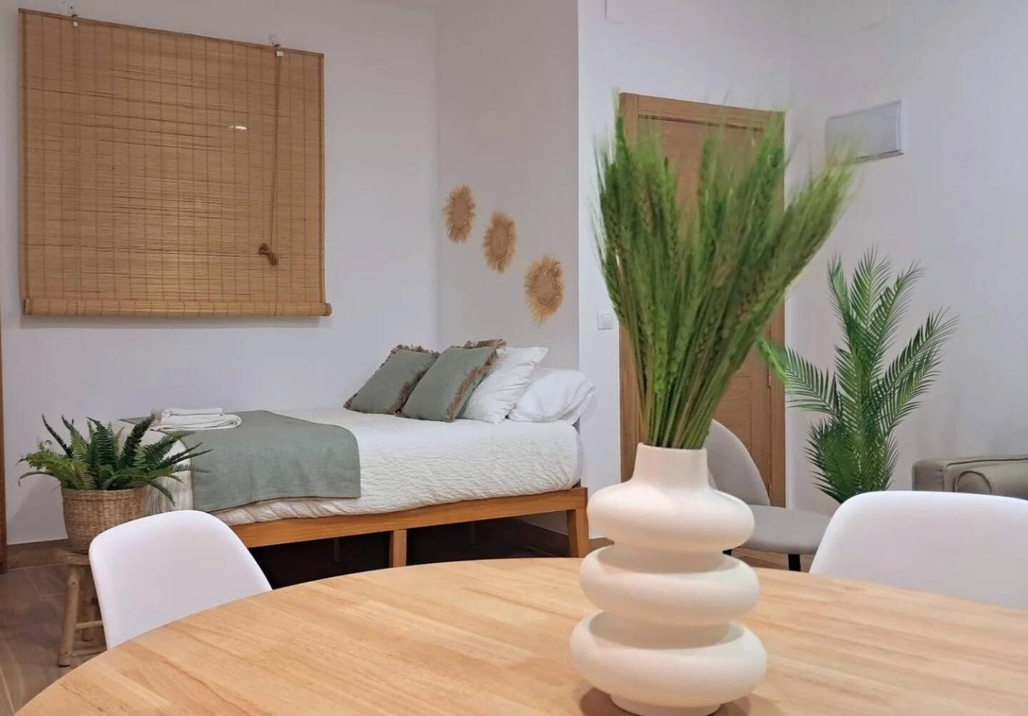 Coffee & Calm Triana Apartment Sevilla Eksteriør billede