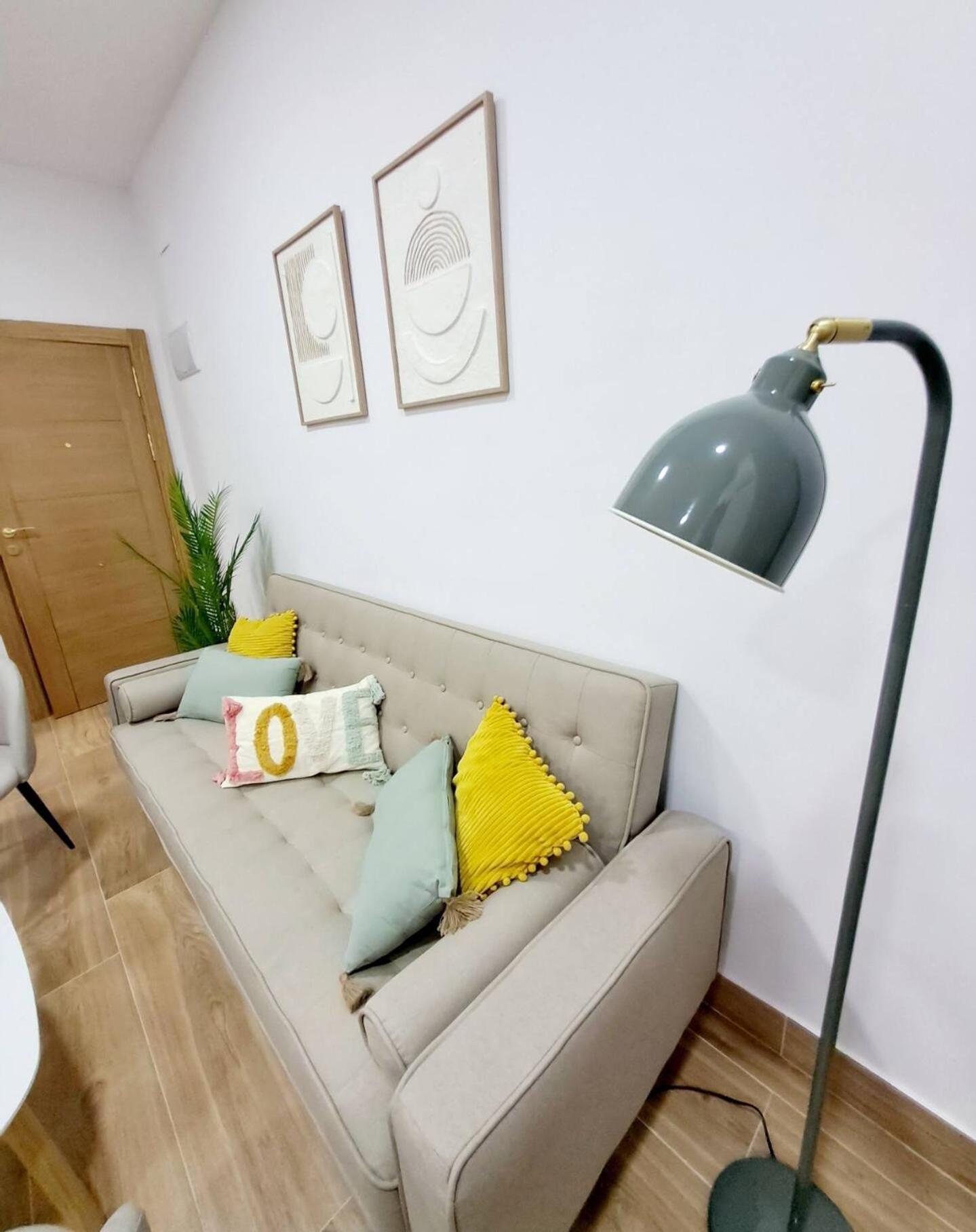 Coffee & Calm Triana Apartment Sevilla Eksteriør billede